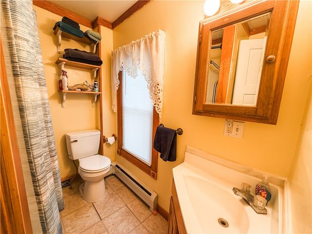 19 Bradford Street, Auburn, NY 13021