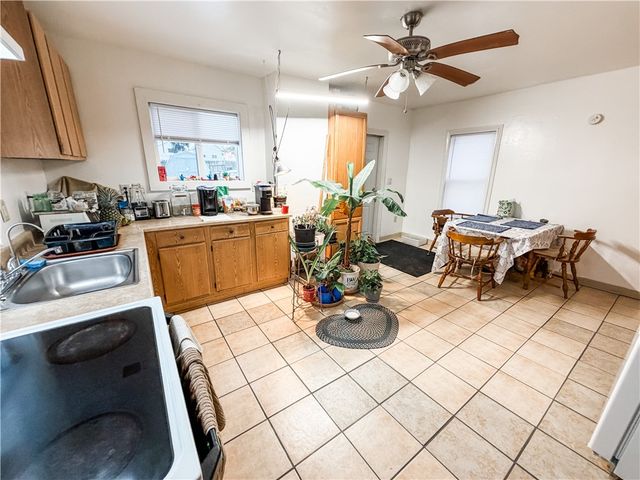 19 Bradford Street, Auburn, NY 13021