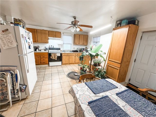 19 Bradford Street, Auburn, NY 13021