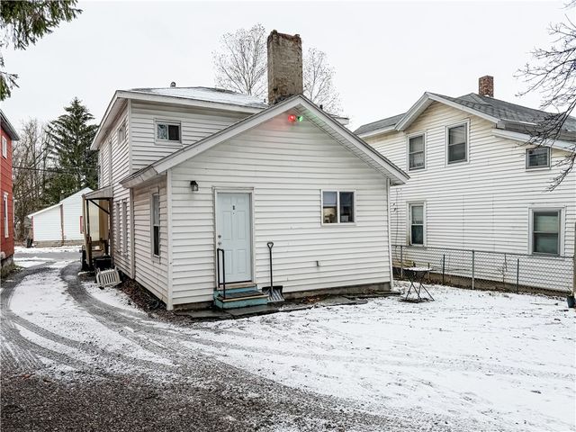 19 Bradford Street, Auburn, NY 13021