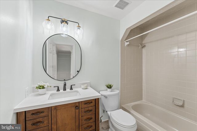 5960 WESCOTT HILLS WAY, Alexandria, VA 22315