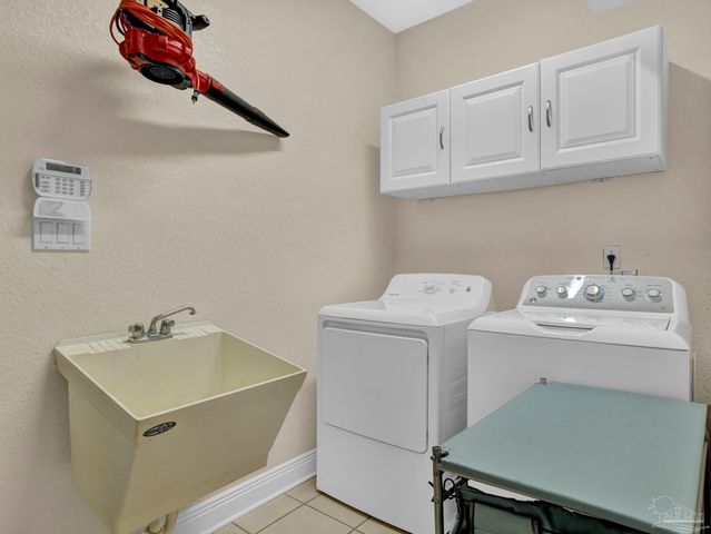 9601 Grallatorial Cir, Pensacola, FL 32507