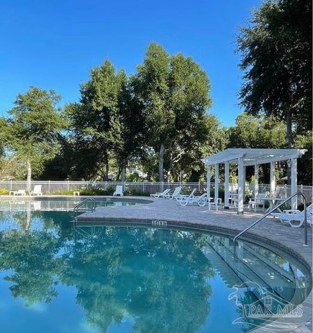 9601 Grallatorial Cir, Pensacola, FL 32507