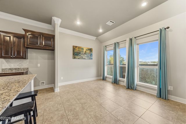 111 Deer Run Drive, Lafayette, LA 70506