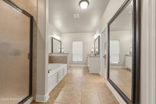 111 Deer Run Drive, Lafayette, LA 70506