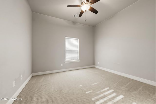 111 Deer Run Drive, Lafayette, LA 70506