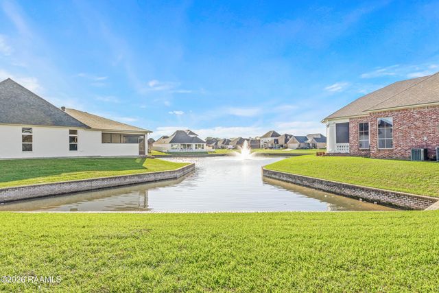 111 Deer Run Drive, Lafayette, LA 70506