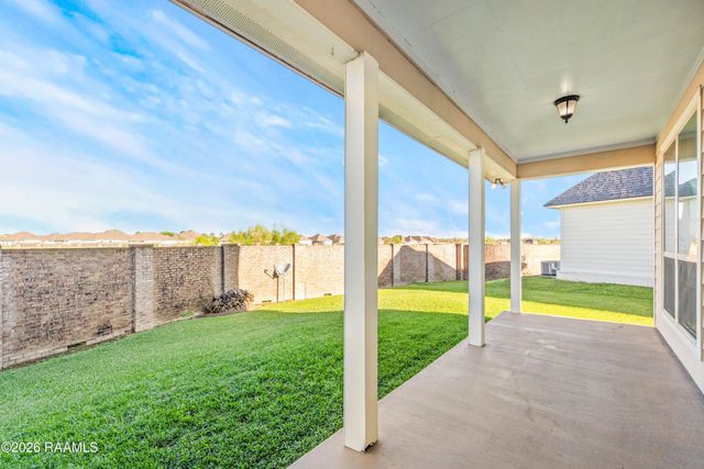 111 Deer Run Drive, Lafayette, LA 70506