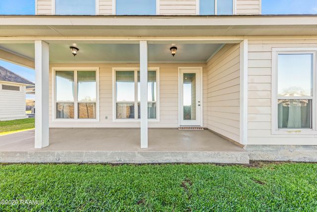 111 Deer Run Drive, Lafayette, LA 70506