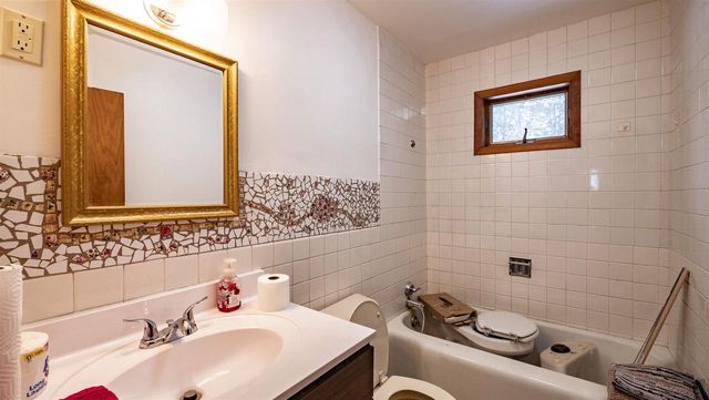 E2341 DANIELSON ROAD, Waupaca, WI 54981