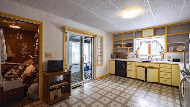 E2341 DANIELSON ROAD, Waupaca, WI 54981