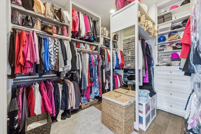 1240 Mosaico Lane, Houston, TX 77055