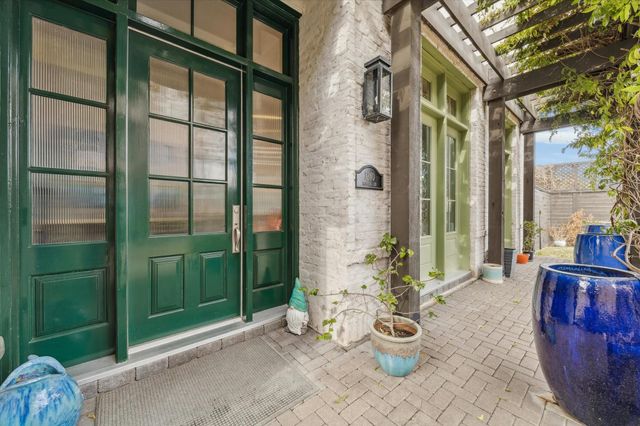 1240 Mosaico Lane, Houston, TX 77055