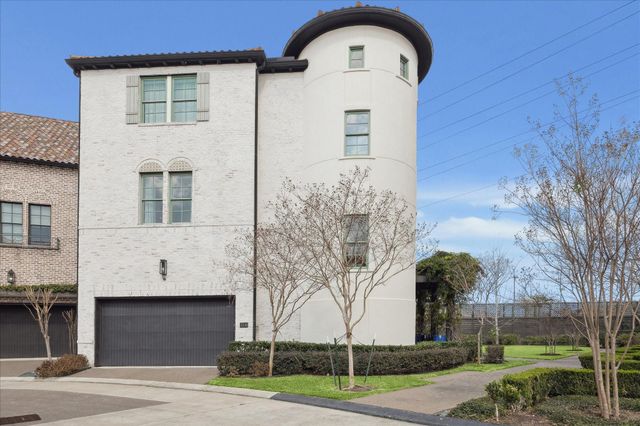 1240 Mosaico Lane, Houston, TX 77055