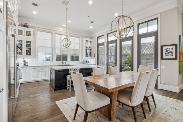 1240 Mosaico Lane, Houston, TX 77055