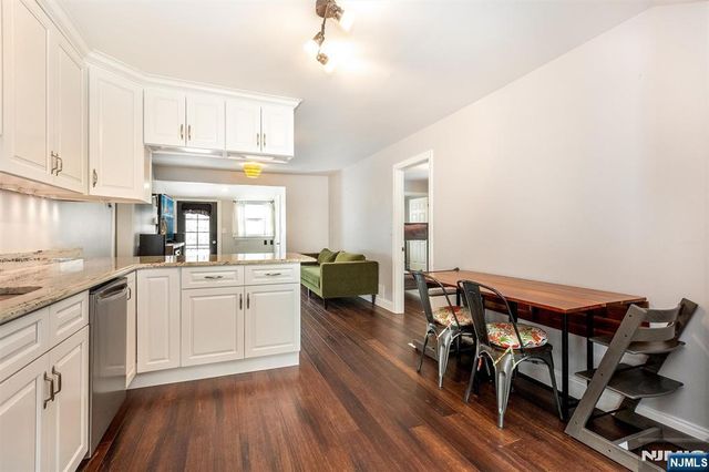 19 Pinecrest Terrace, Wayne, NJ 07470