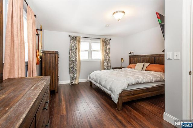 19 Pinecrest Terrace, Wayne, NJ 07470