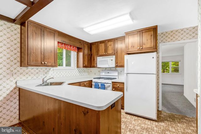 5310 GAINSBOROUGH DR, Fairfax, VA 22032