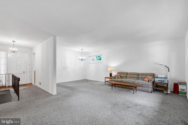 5310 GAINSBOROUGH DR, Fairfax, VA 22032