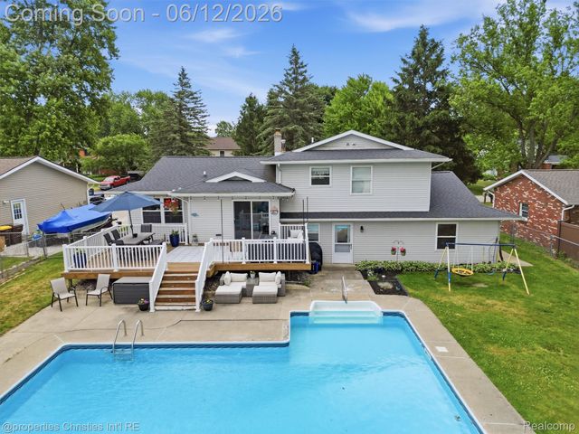 10378 Barbara Street, Pinckney Village, MI 48169