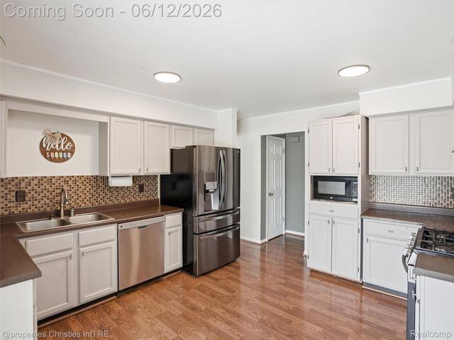 10378 Barbara Street, Pinckney Village, MI 48169