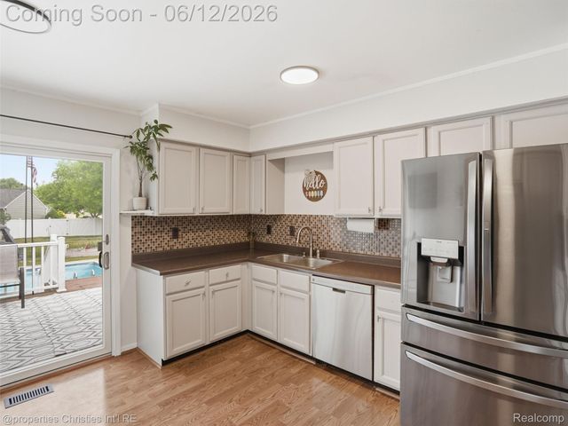 10378 Barbara Street, Pinckney Village, MI 48169