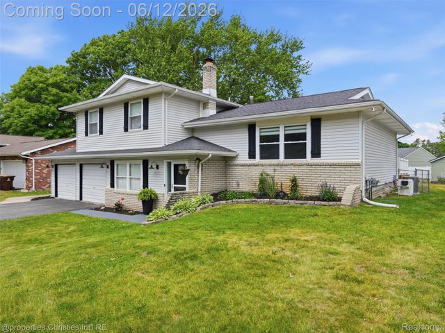 10378 Barbara Street, Pinckney Village, MI 48169