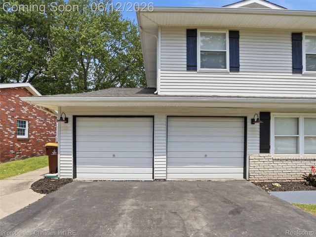 10378 Barbara Street, Pinckney Village, MI 48169