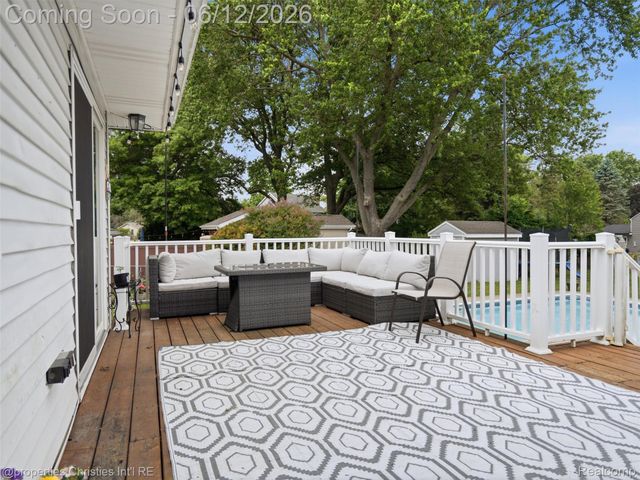 10378 Barbara Street, Pinckney Village, MI 48169