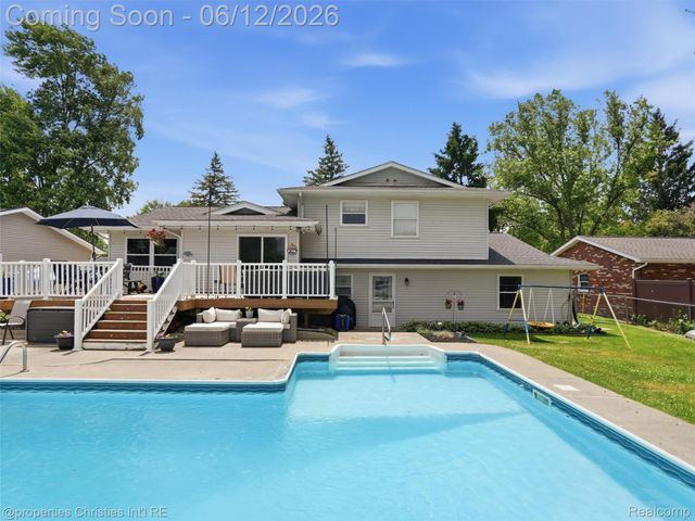 10378 Barbara Street, Pinckney Village, MI 48169