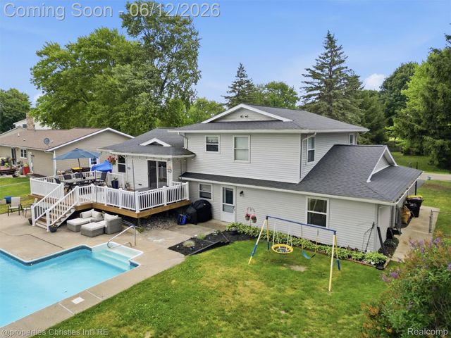 10378 Barbara Street, Pinckney Village, MI 48169
