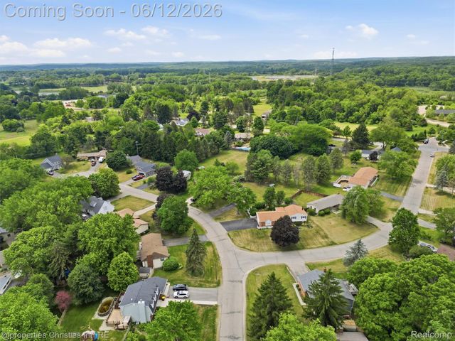 10378 Barbara Street, Pinckney Village, MI 48169