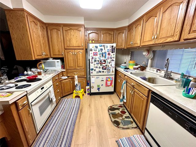 1204 Prairie Street, Grinnell, IA 50112