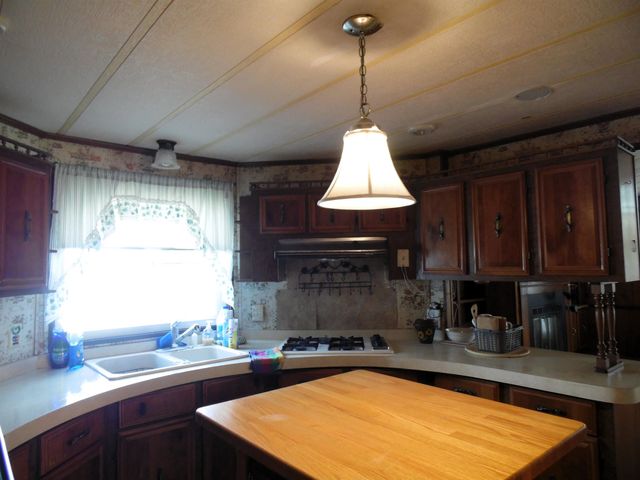 811 Graham Street, Coleman, MI 48618