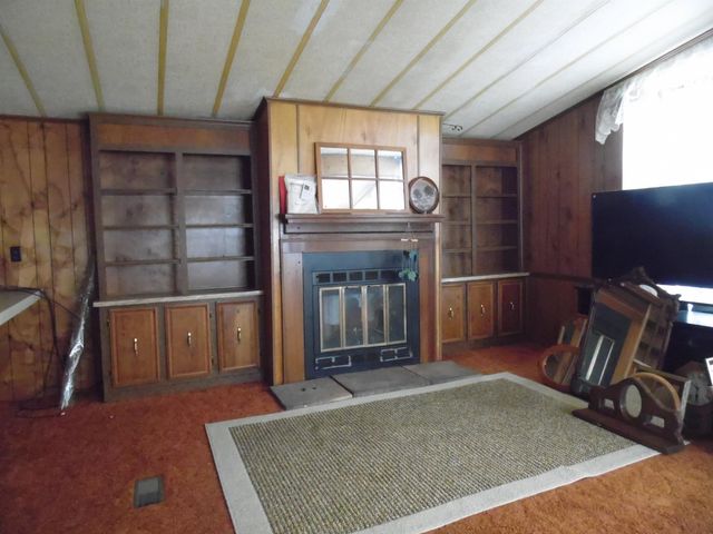 811 Graham Street, Coleman, MI 48618