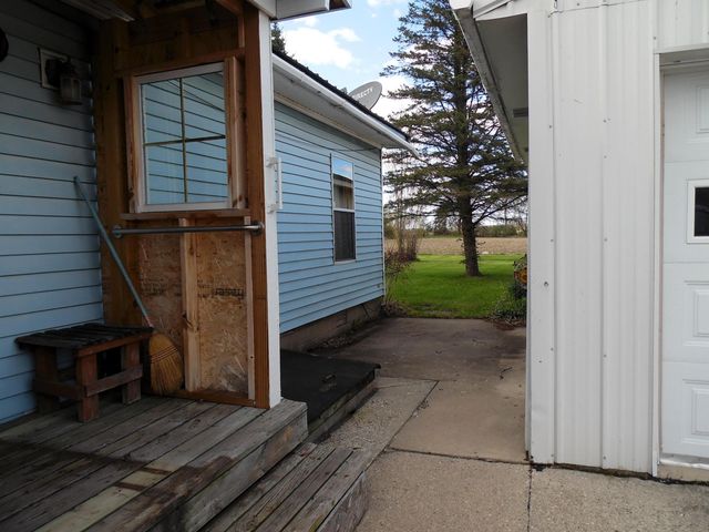 811 Graham Street, Coleman, MI 48618