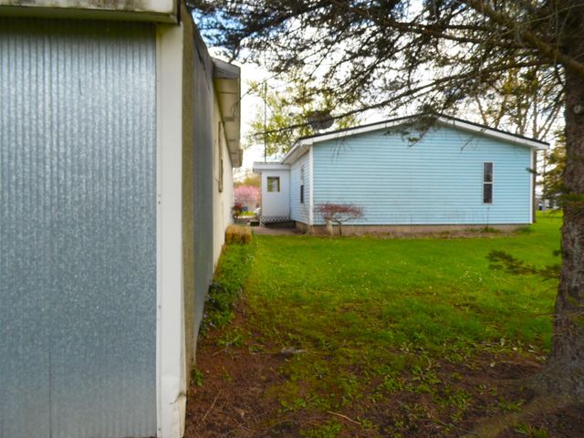 811 Graham Street, Coleman, MI 48618