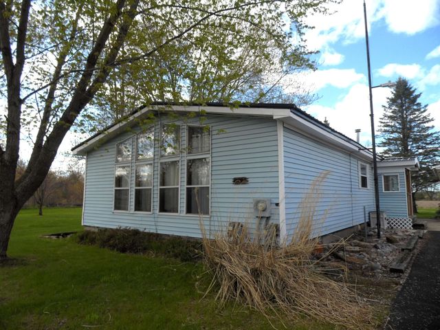 811 Graham Street, Coleman, MI 48618