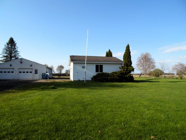 811 Graham Street, Coleman, MI 48618