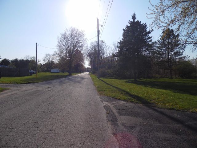 811 Graham Street, Coleman, MI 48618