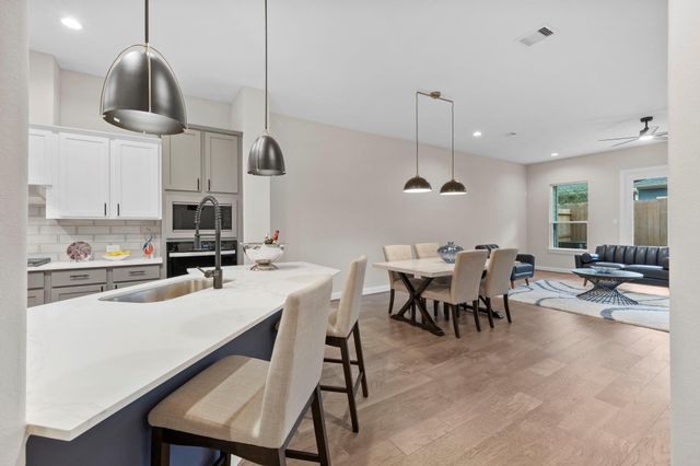 1438-A Dian Street, Houston, TX 77008