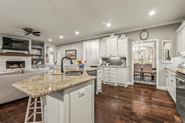 10105 Panther Mountain Road, North Little Rock, AR 72113