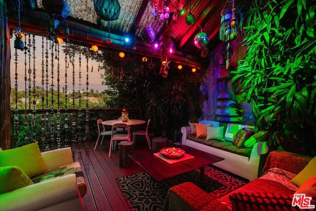 1630 Champlain Terrace, Los Angeles, CA 90026