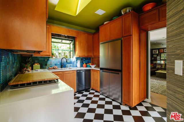 1630 Champlain Terrace, Los Angeles, CA 90026