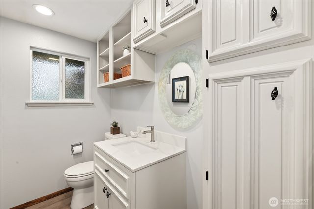 8930 Park Ridge Drive W, University Place, WA 98467
