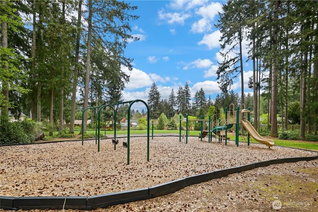 8930 Park Ridge Drive W, University Place, WA 98467