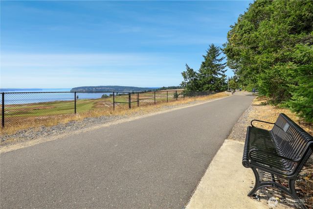 8930 Park Ridge Drive W, University Place, WA 98467