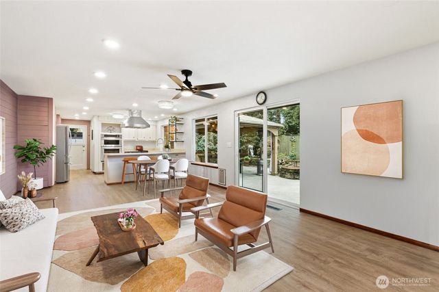 8930 Park Ridge Drive W, University Place, WA 98467
