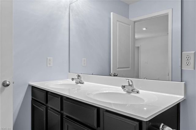 2044 Van Zandt PW, Suffolk, VA 23434