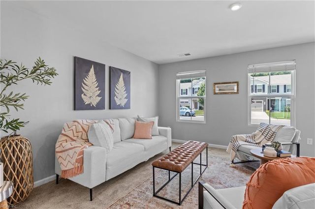 2044 Van Zandt PW, Suffolk, VA 23434